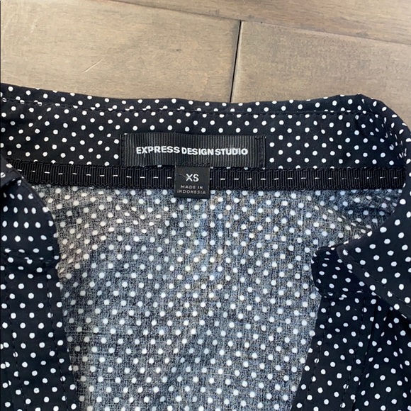 Express black top - Picture 2 of 3